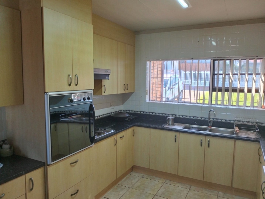 To Let 2 Bedroom Property for Rent in Dana Bay Western Cape